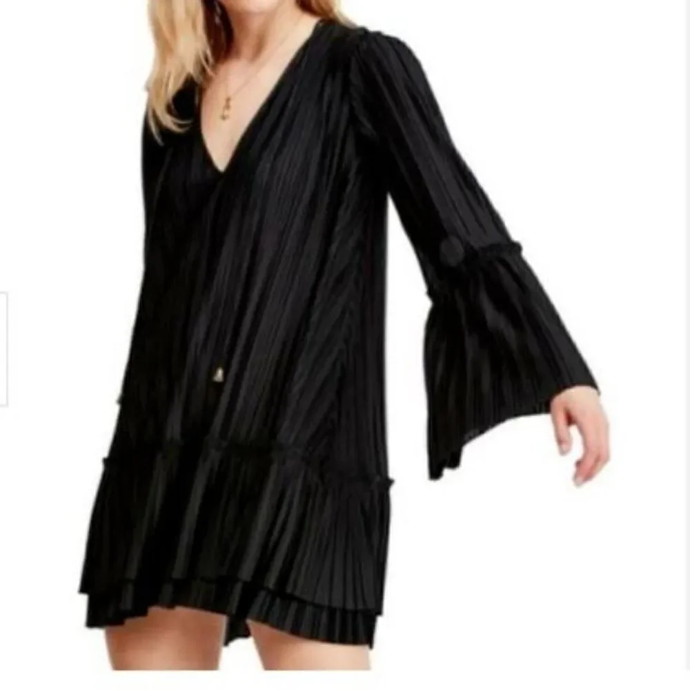 FREE PEOPLE Cant Help It Plisse Midi Dress Black Size Small